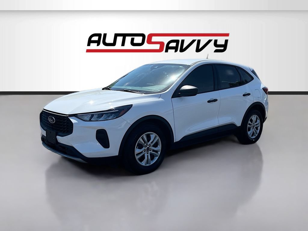 Used 2023 Ford Escape FWD image 3