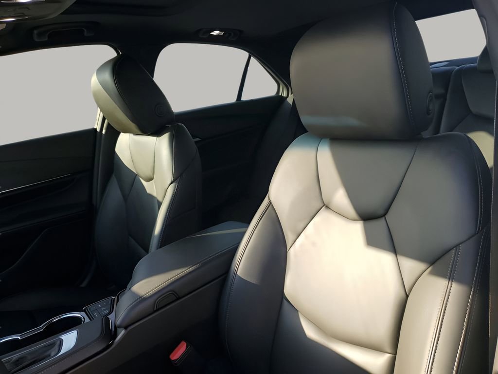 Used 2023 Cadillac CT4 Luxury w/ Sun And Sound Package image 30
