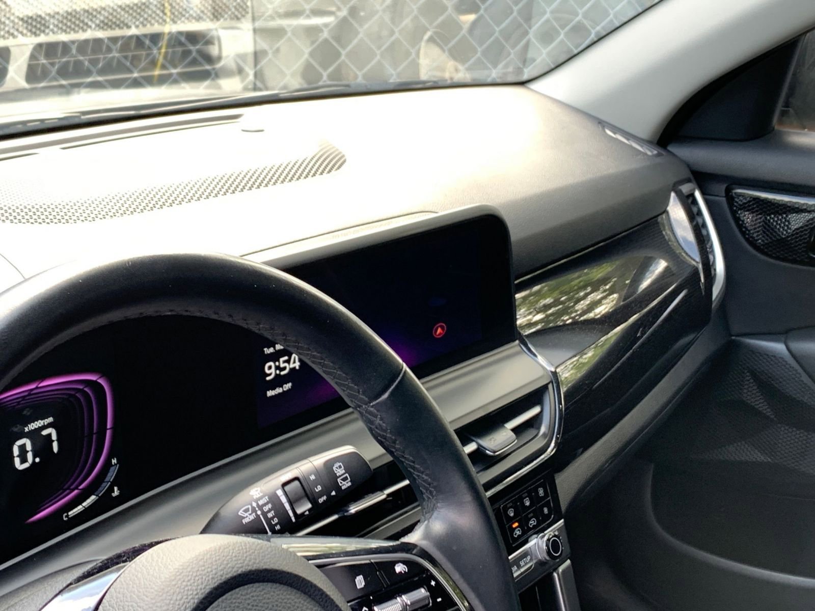 Used 2025 Kia Seltos S image 35