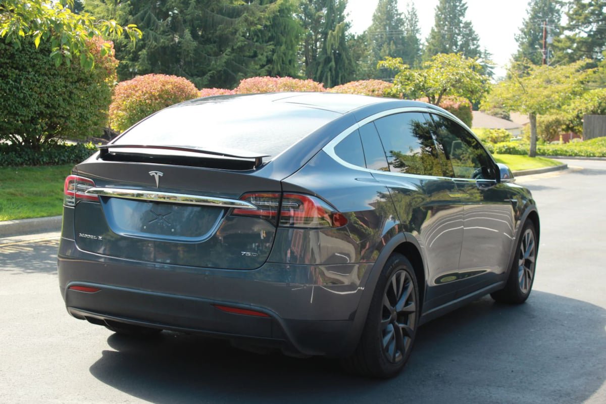 Used 2017 Tesla Model X 75D AWD/4WD image 7