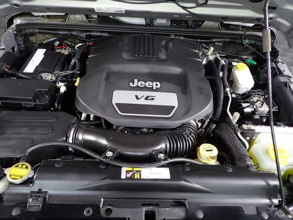 Used 2016 Jeep Wrangler Unlimited Sport AWD/4WD image 36