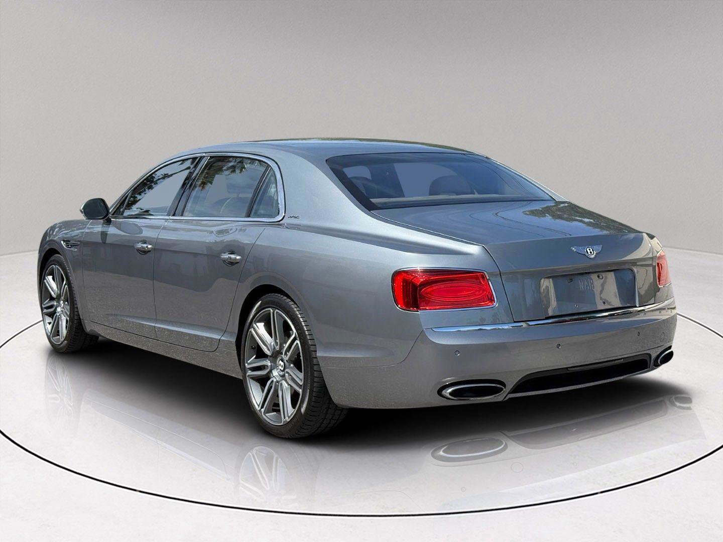 Used 2016 Bentley Flying Spur W12 image 3