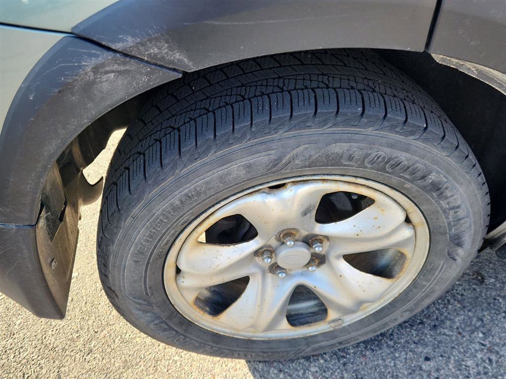 Used 2014 Subaru Forester 2.5i image 3