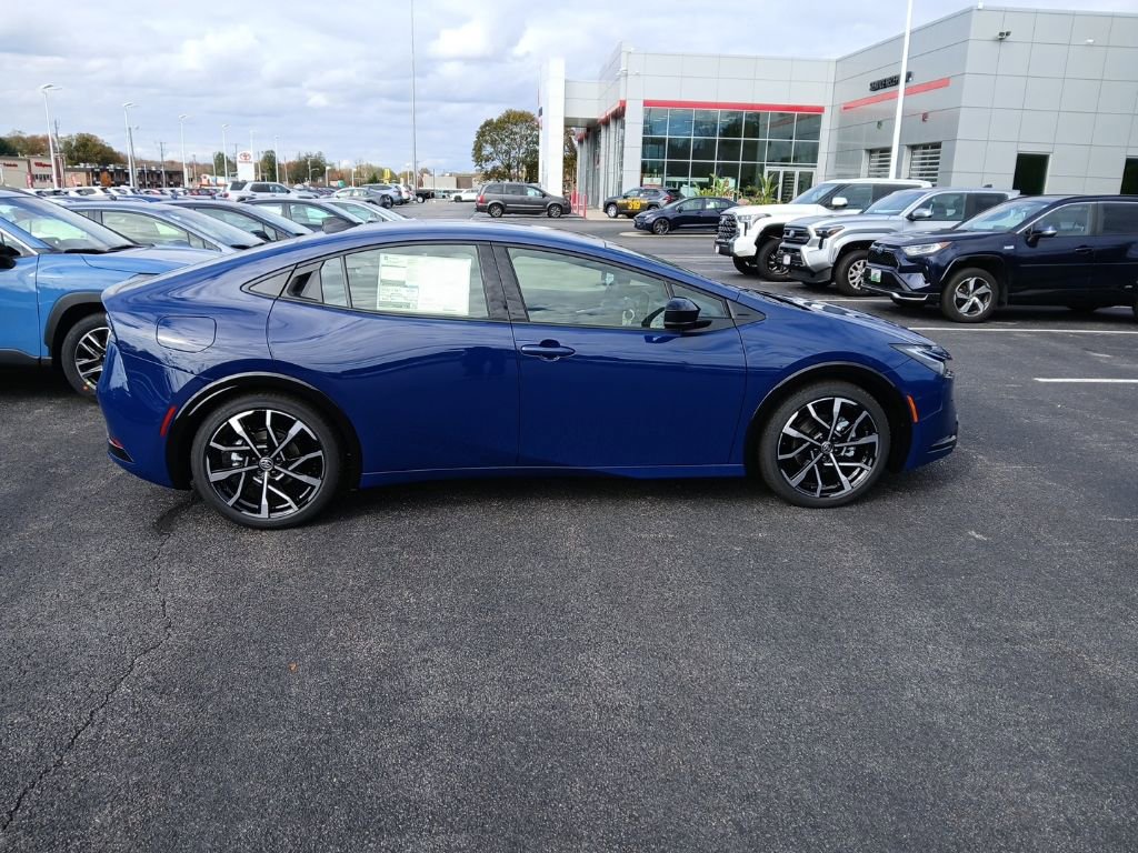 New 2026 Toyota Prius Plug-In Hybrid image 4