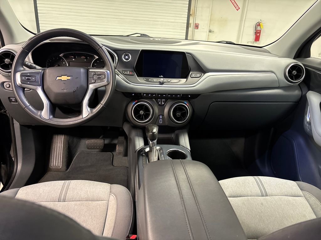 Used 2020 Chevrolet Blazer LT image 28