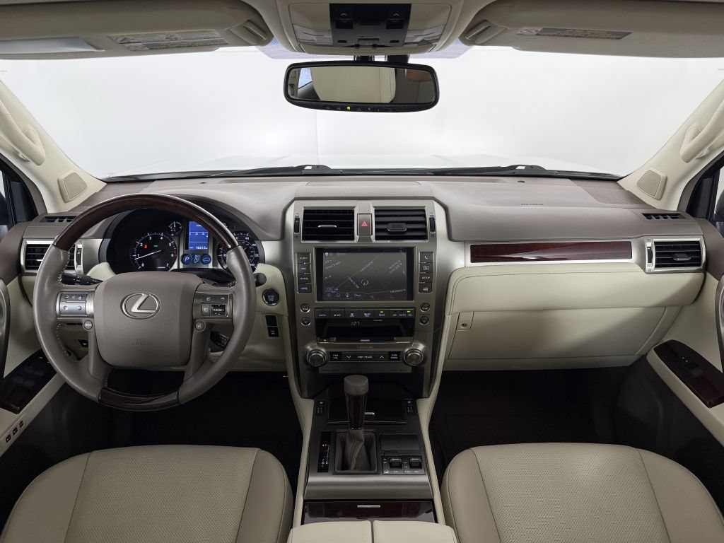 Used 2018 Lexus GX 460 Premium AWD/4WD image 13