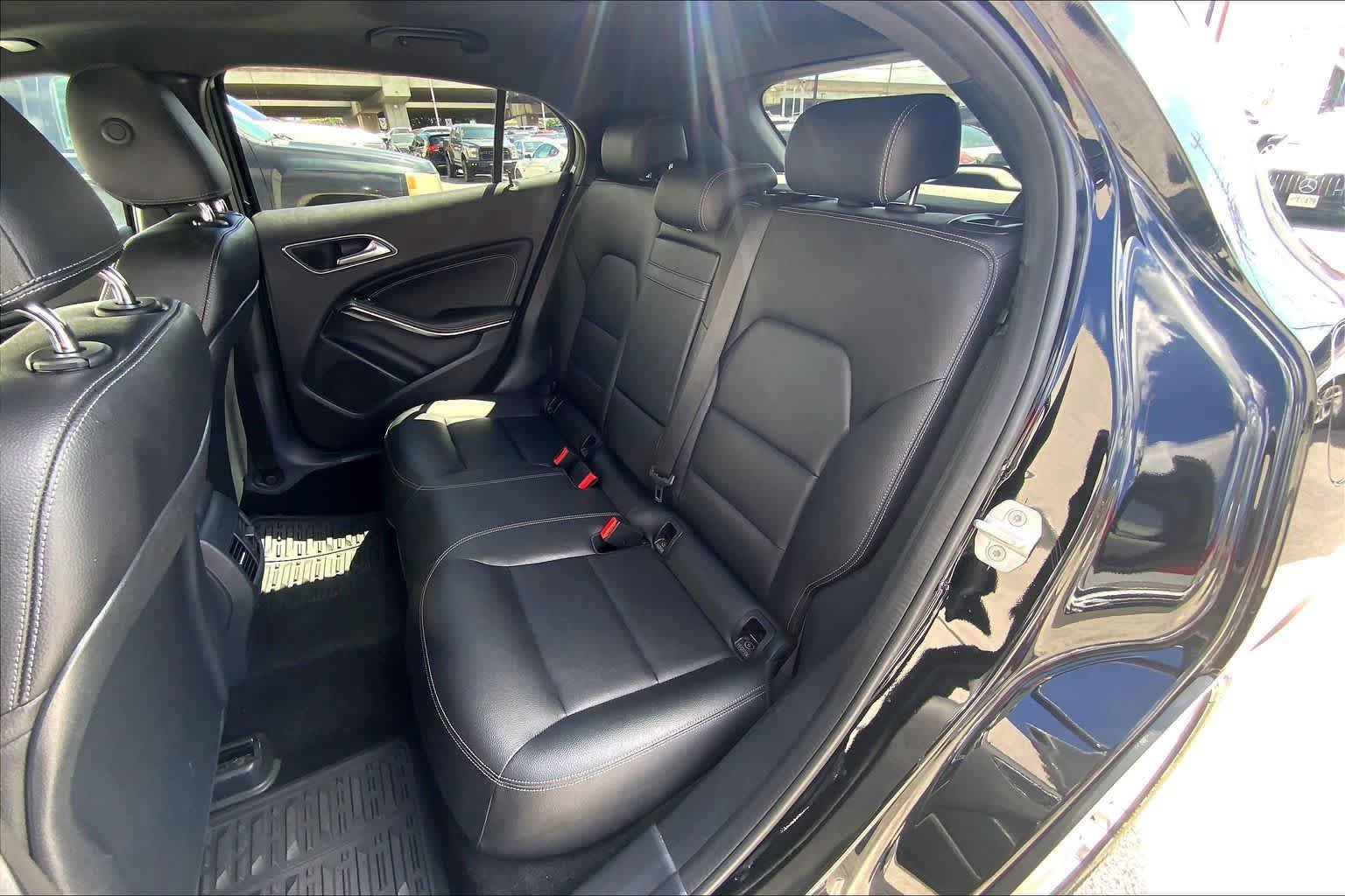 Used 2017 Mercedes-Benz GLA 250 image 29