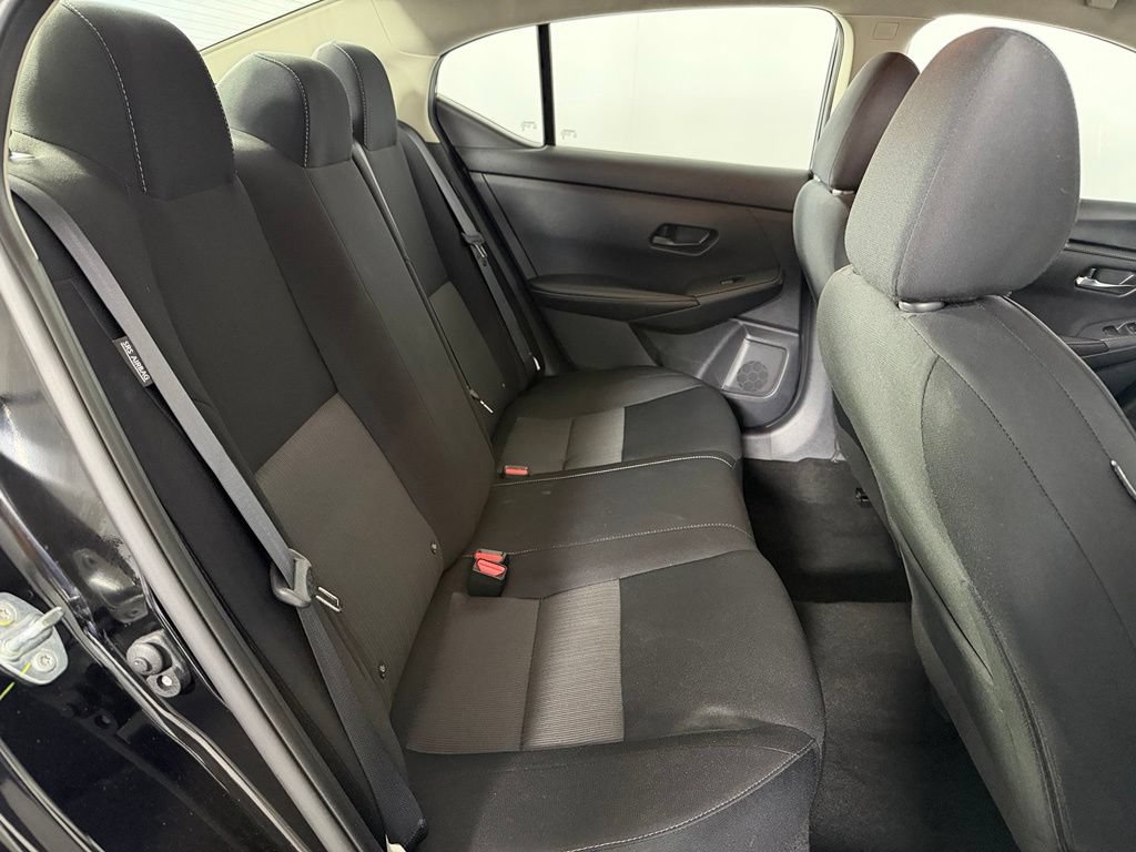 Used 2025 Nissan Sentra SV FWD image 17