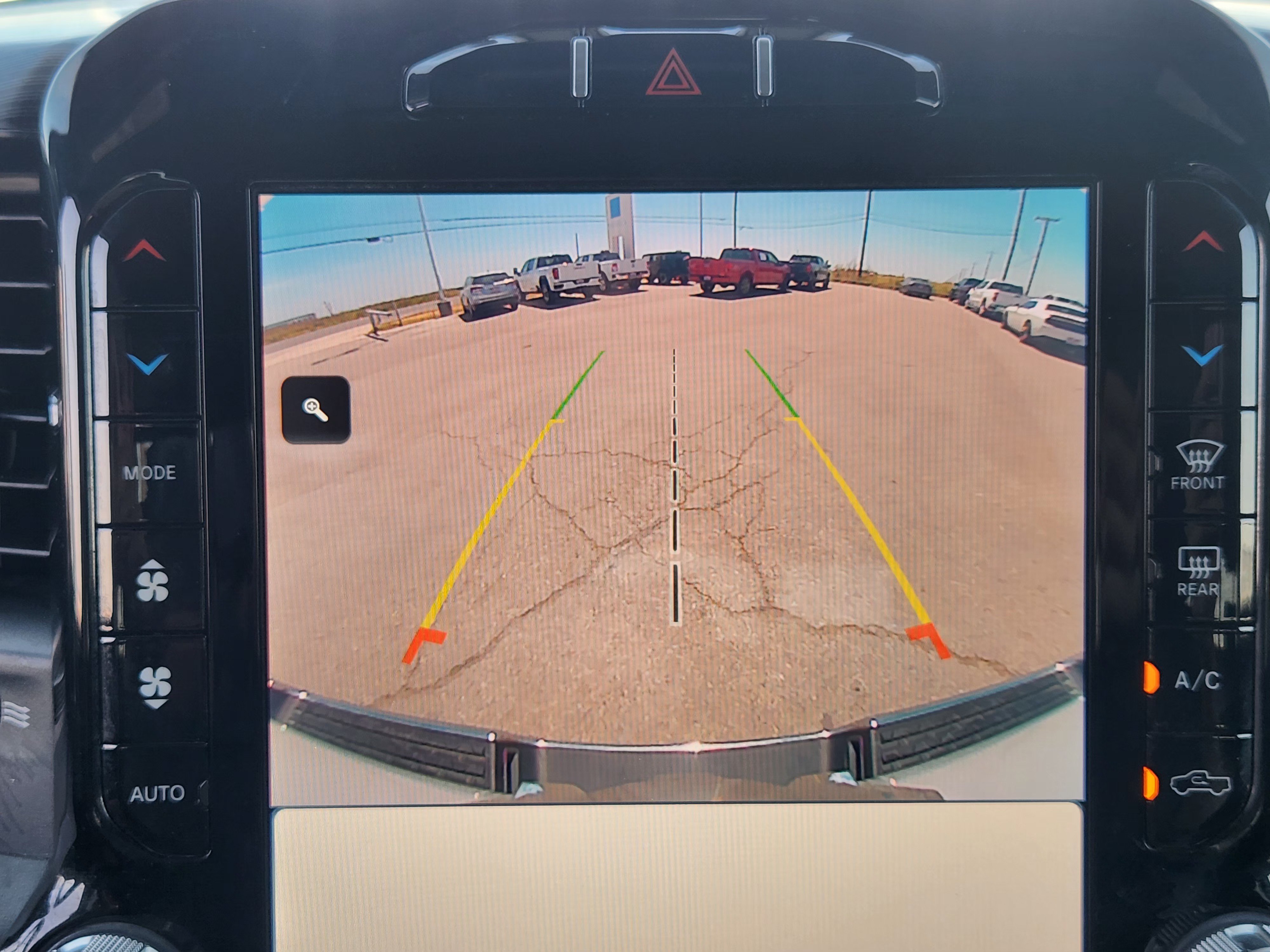 Used 2023 RAM 1500 Laramie AWD/4WD image 19