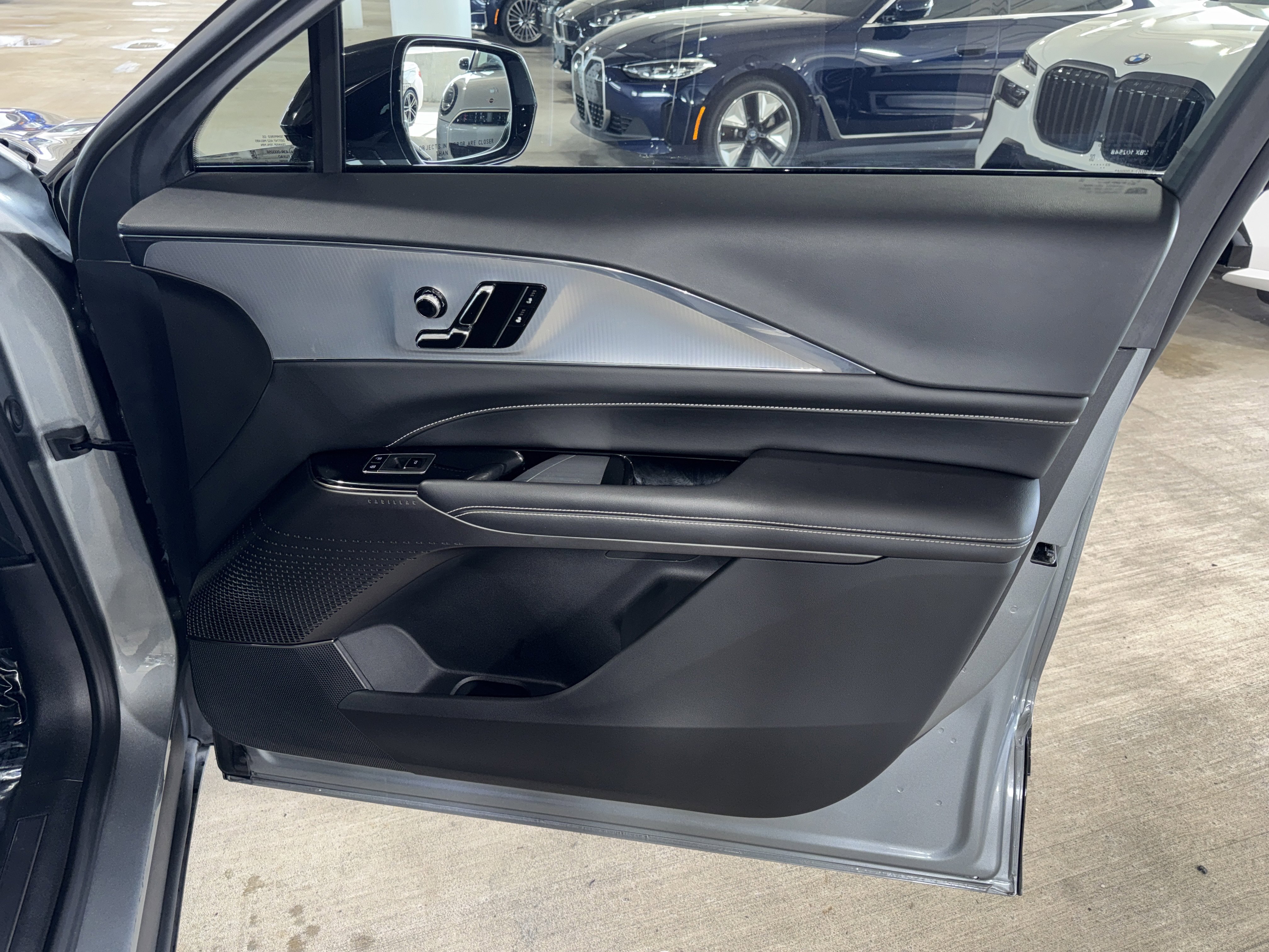 Used 2024 Cadillac Lyriq Tech w/ Driver Assist Package image 9