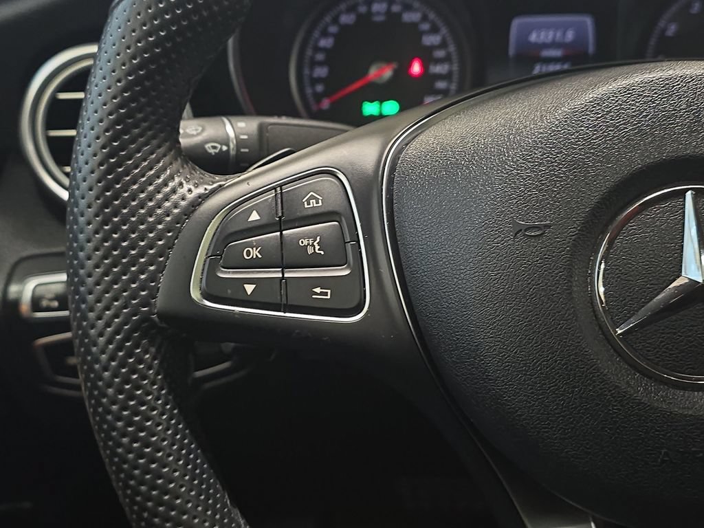 Used 2019 Mercedes-Benz GLC 300 4MATIC Coupe image 20