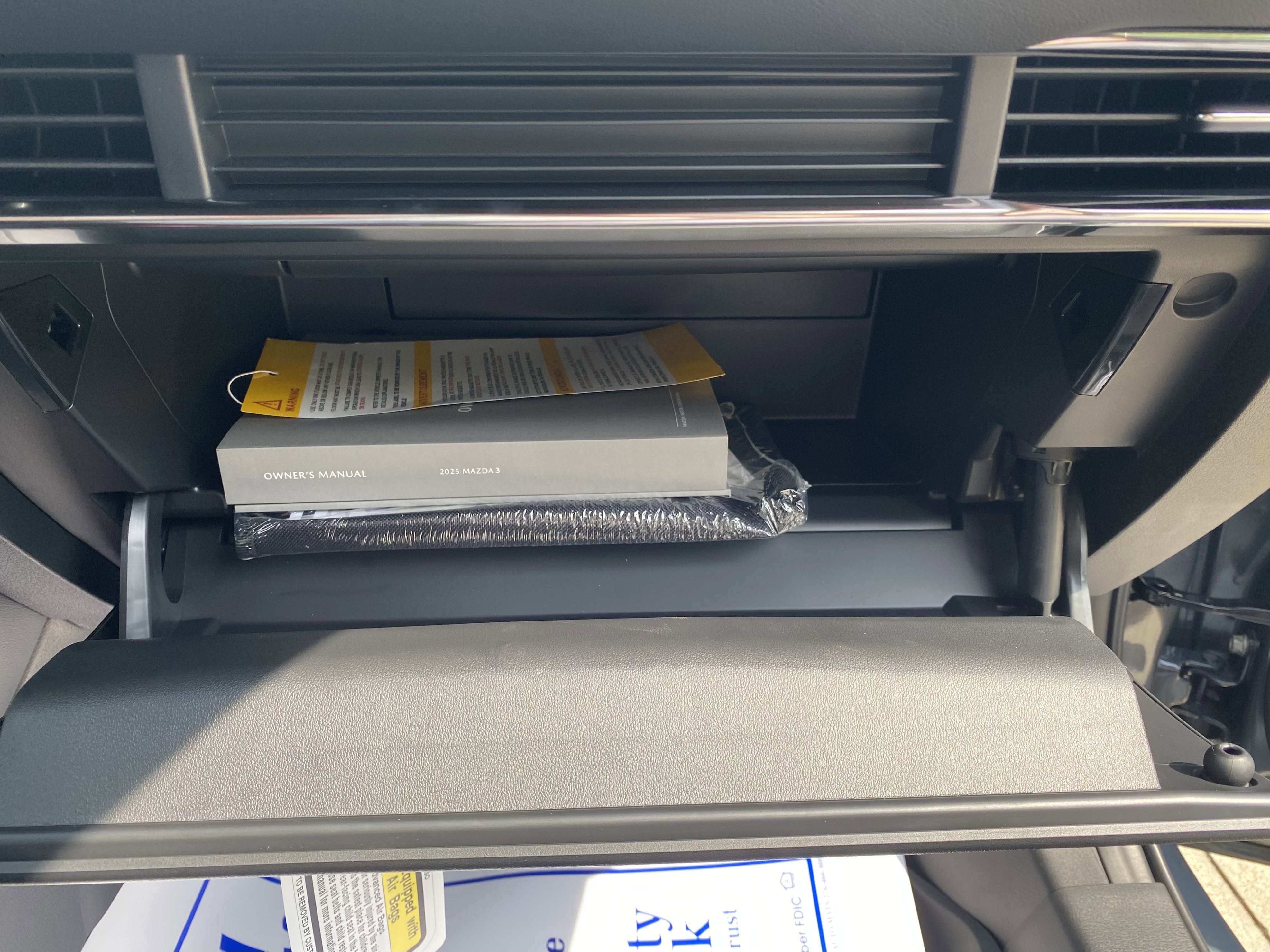 New 2025 MAZDA MAZDA3 Carbon image 21