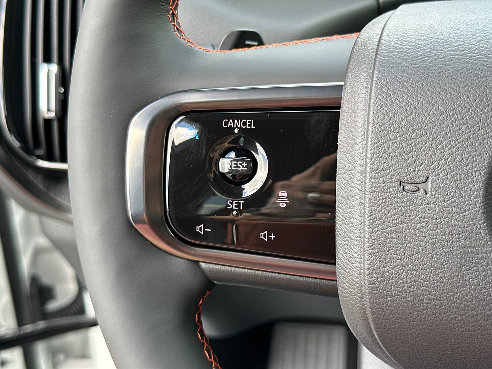 New 2025 Nissan Armada PRO-4X image 27