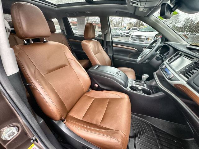 Used 2018 Toyota Highlander Limited image 33