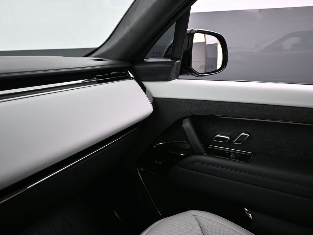 Used 2025 Land Rover Range Rover Sport Autobiography image 21