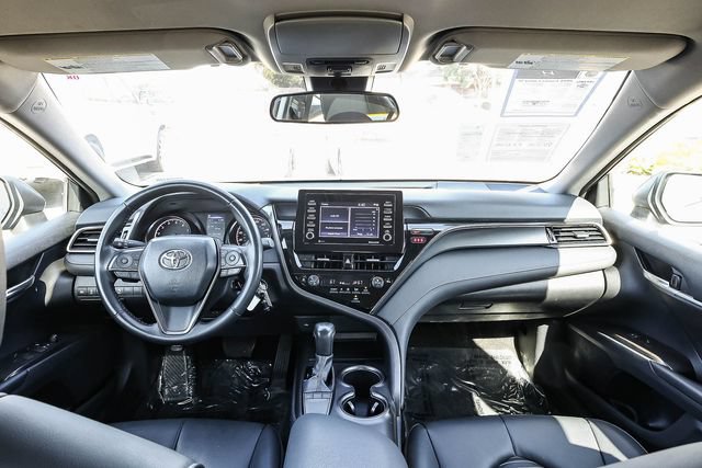 Used 2024 Toyota Camry SE FWD image 14