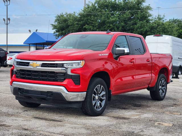 Used 2023 Chevrolet Silverado 1500 LT AWD/4WD image 3