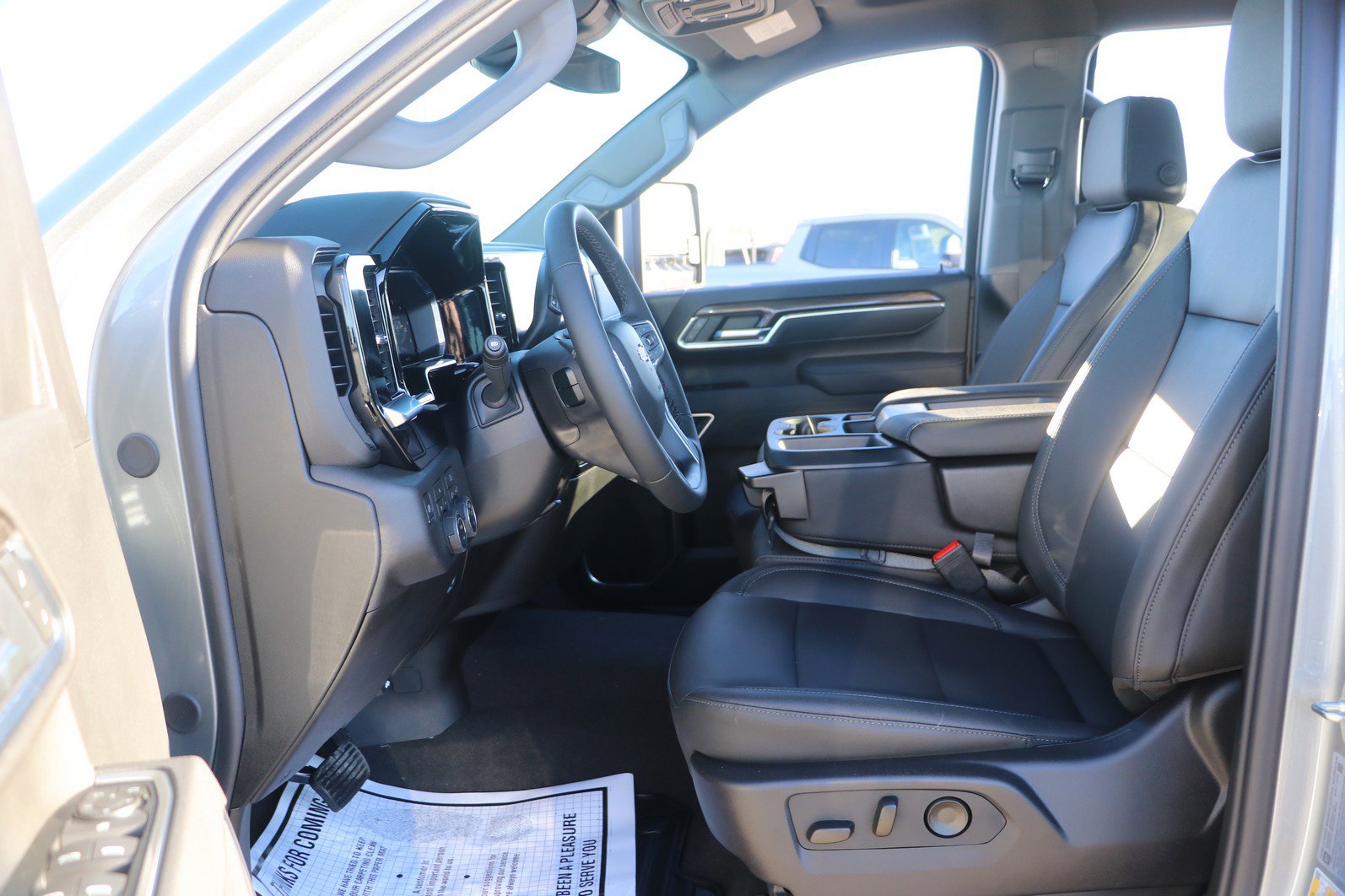 New 2026 Chevrolet Silverado 3500 LT image 13