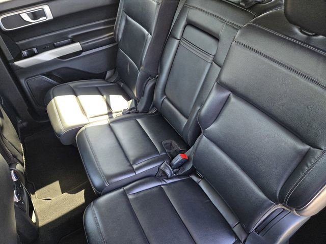 Used 2021 Ford Explorer XLT w/ Equipment Group 202A RWD image 26