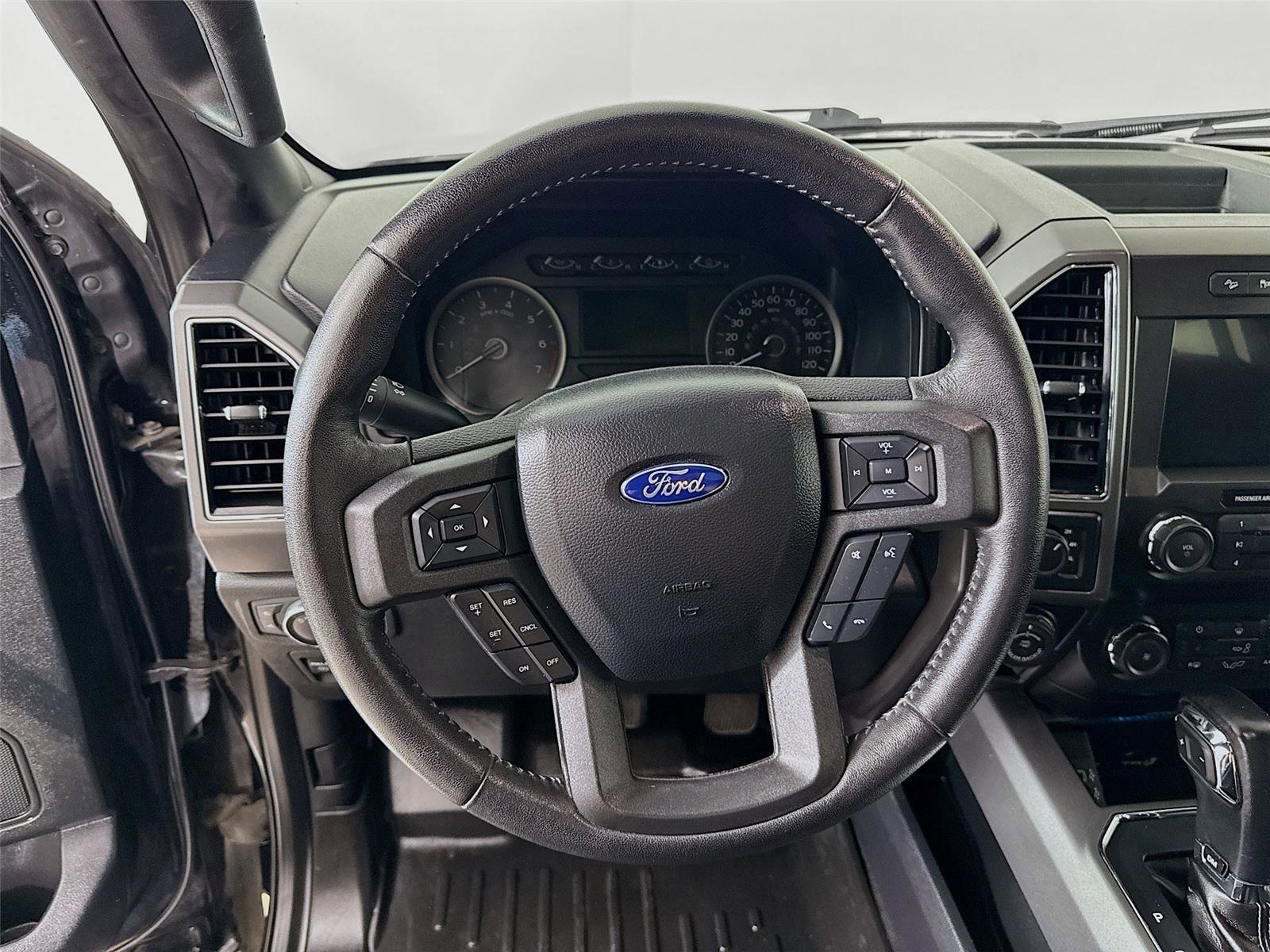 Used 2020 Ford F150 XLT w/ Equipment Group 302A Luxury AWD/4WD image 19