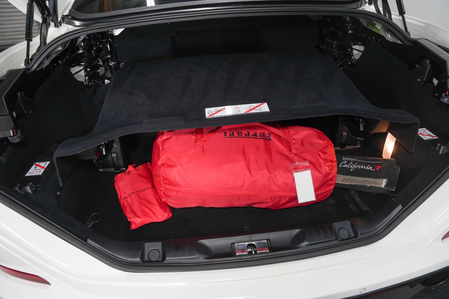 Used 2016 Ferrari California T RWD image 47