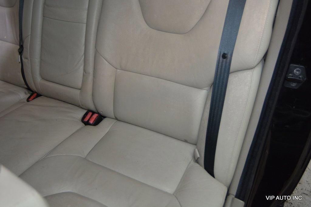 Used 2007 Volvo V70 2.4 FWD image 25