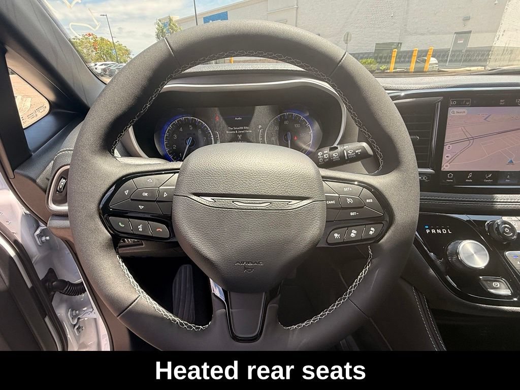 New 2027 Chrysler Pacifica Limited FWD image 22