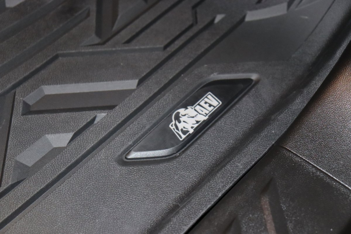 Used 2025 Chevrolet Colorado ZR2 w/ ZR2 Bison Edition image 6