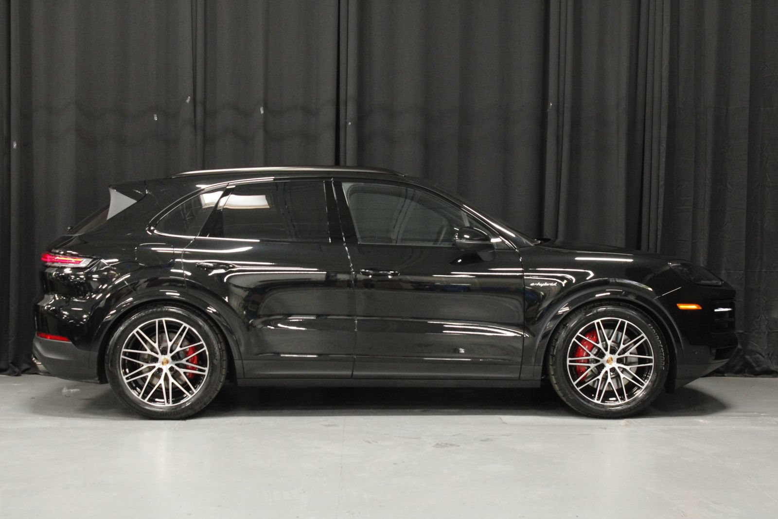 New 2026 Porsche Cayenne S AWD/4WD image 6