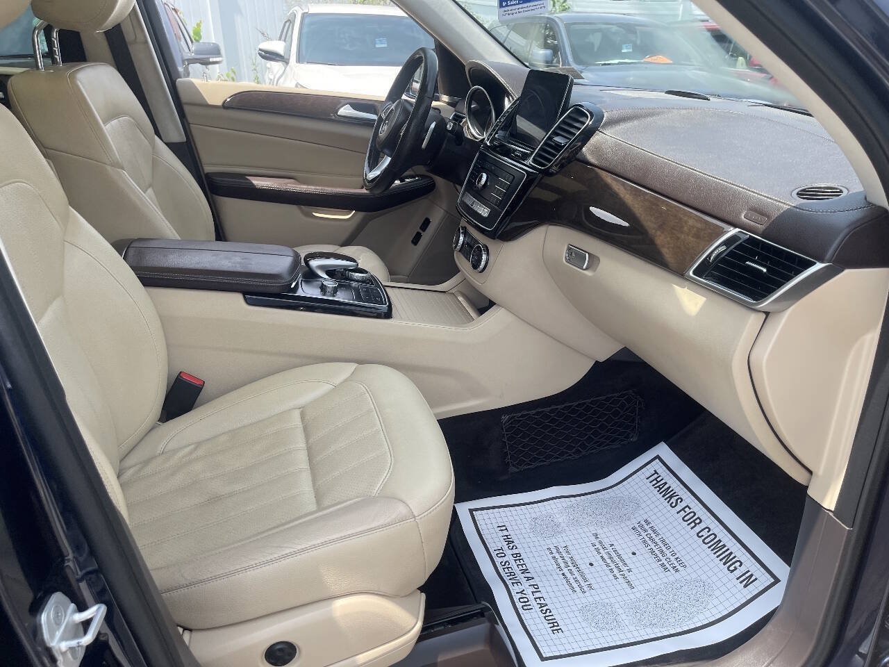 Used 2017 Mercedes-Benz GLS 450 4MATIC image 31