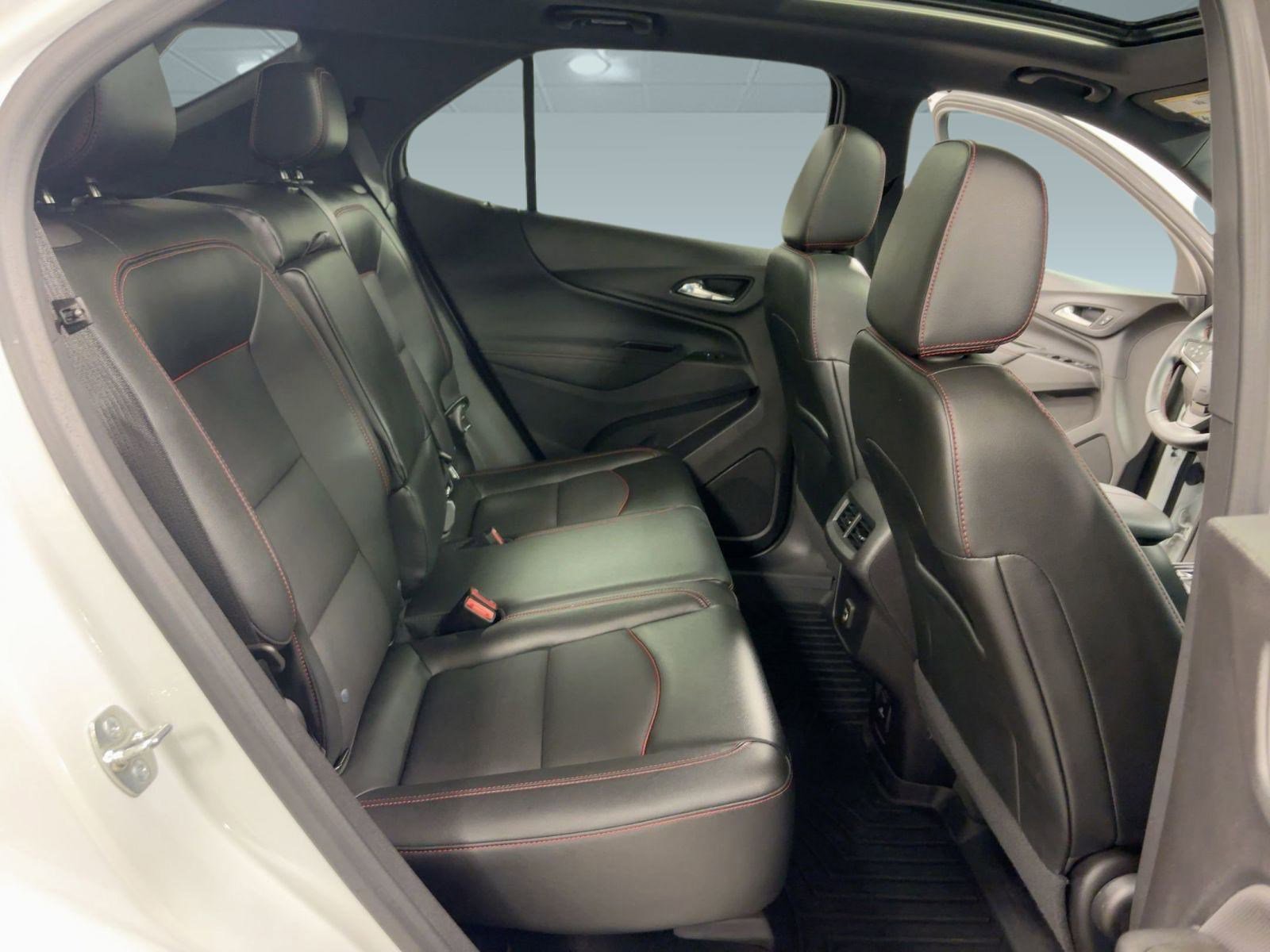 Certified 2024 Chevrolet Equinox RS w/ RS Leather Package image 29