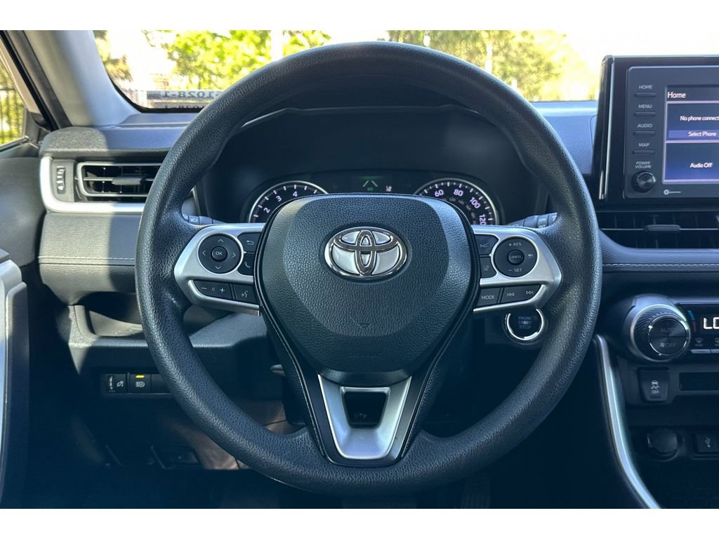 Used 2020 Toyota RAV4 XLE FWD image 36