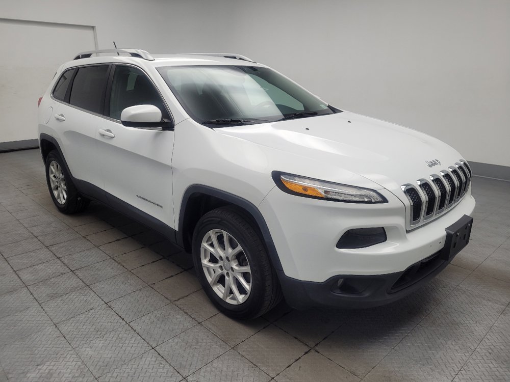 Used 2017 Jeep Cherokee Latitude FWD image 13