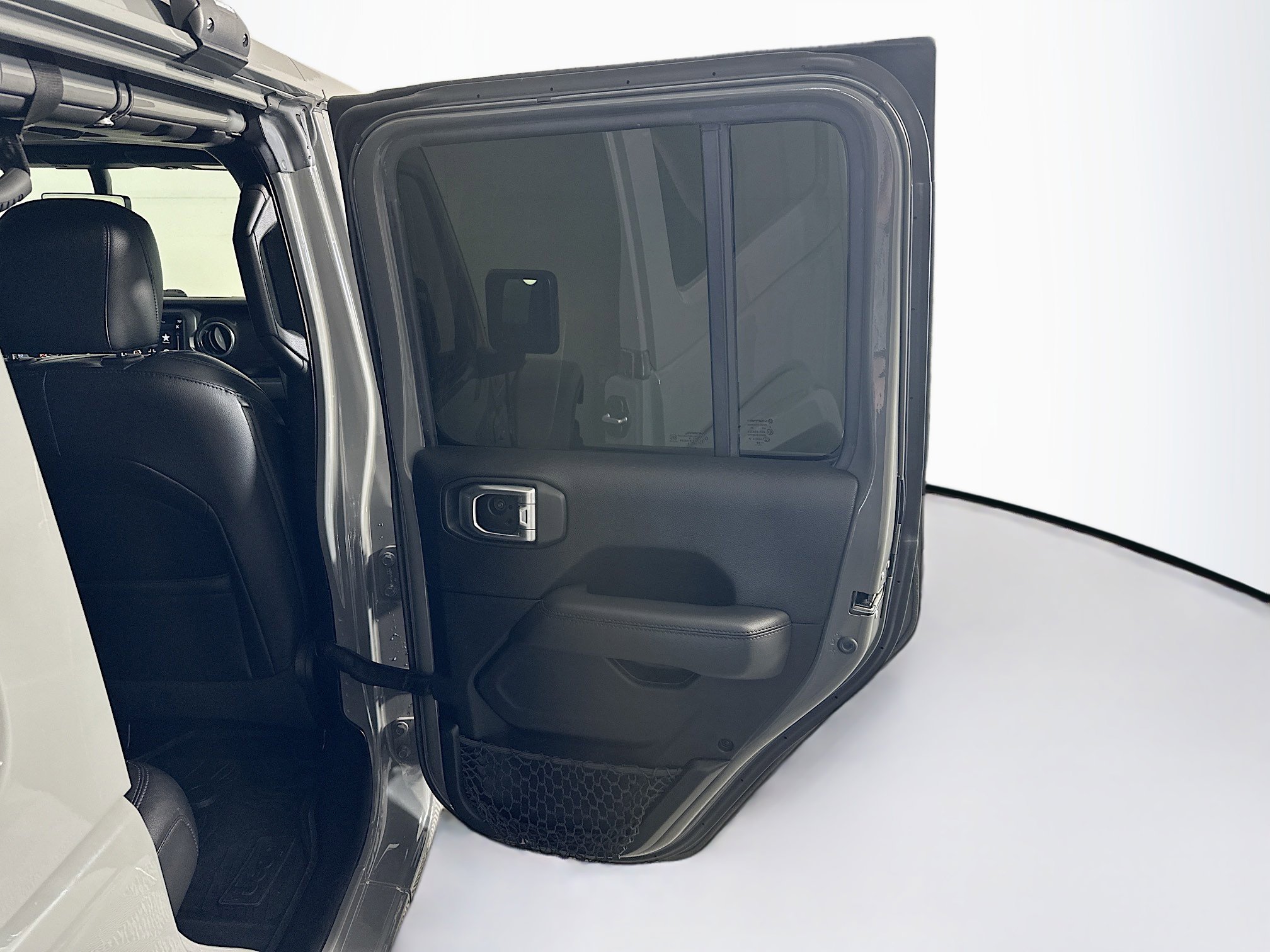 Used 2019 Jeep Wrangler Unlimited Sahara image 30