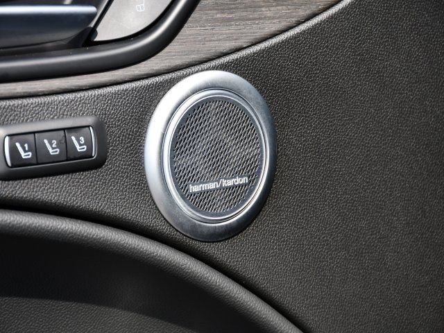 Used 2022 Alfa Romeo Stelvio Ti image 18