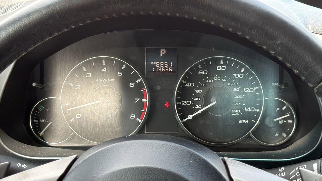 Used 2011 Subaru Legacy 2.5i Limited image 20