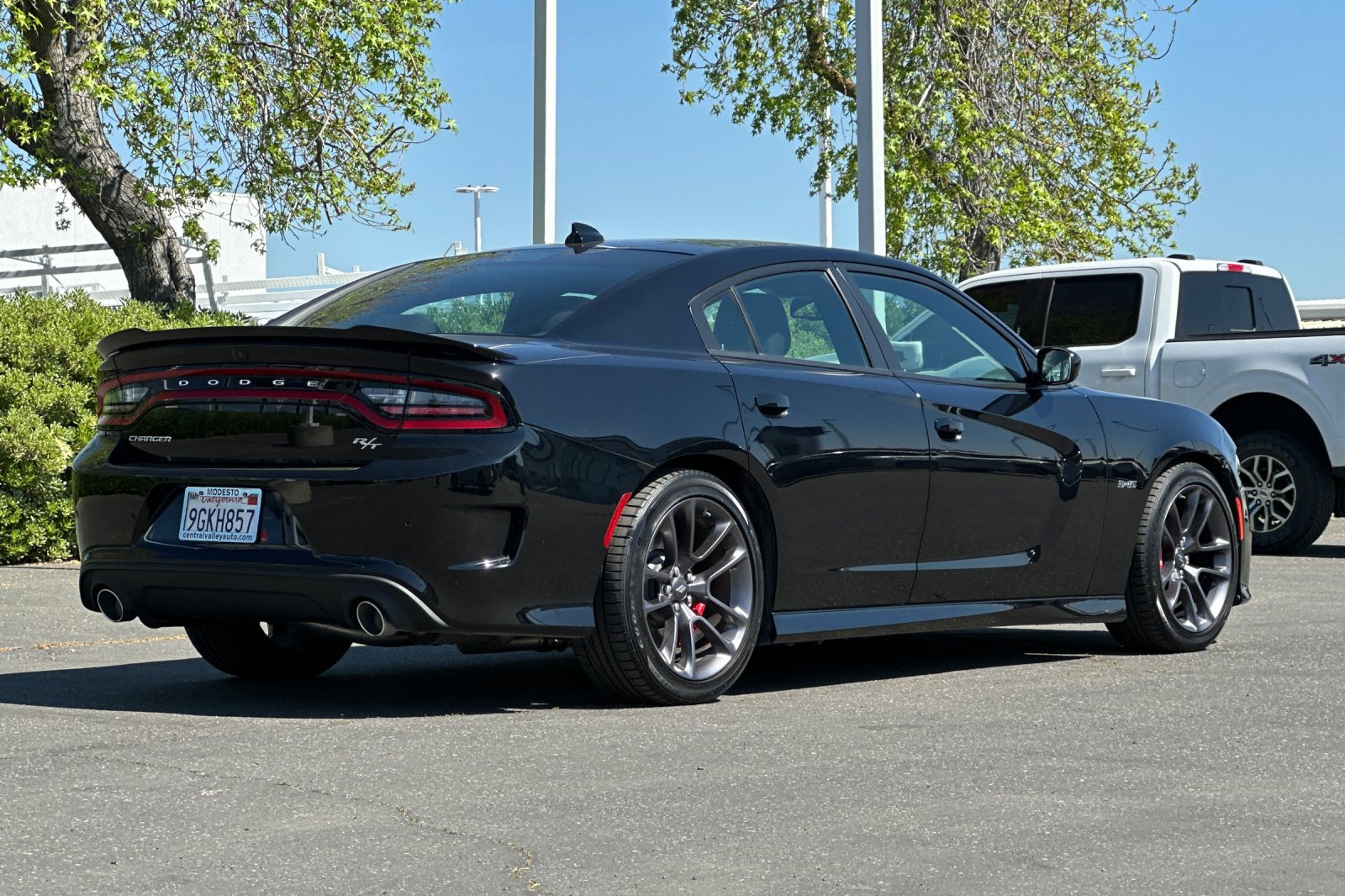 Certified 2023 Dodge Charger R/T w/ Performance Handling Group image 4