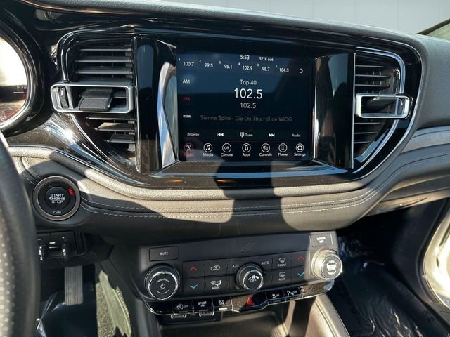 Used 2022 Dodge Durango SXT w/ Blacktop Package AWD/4WD image 23