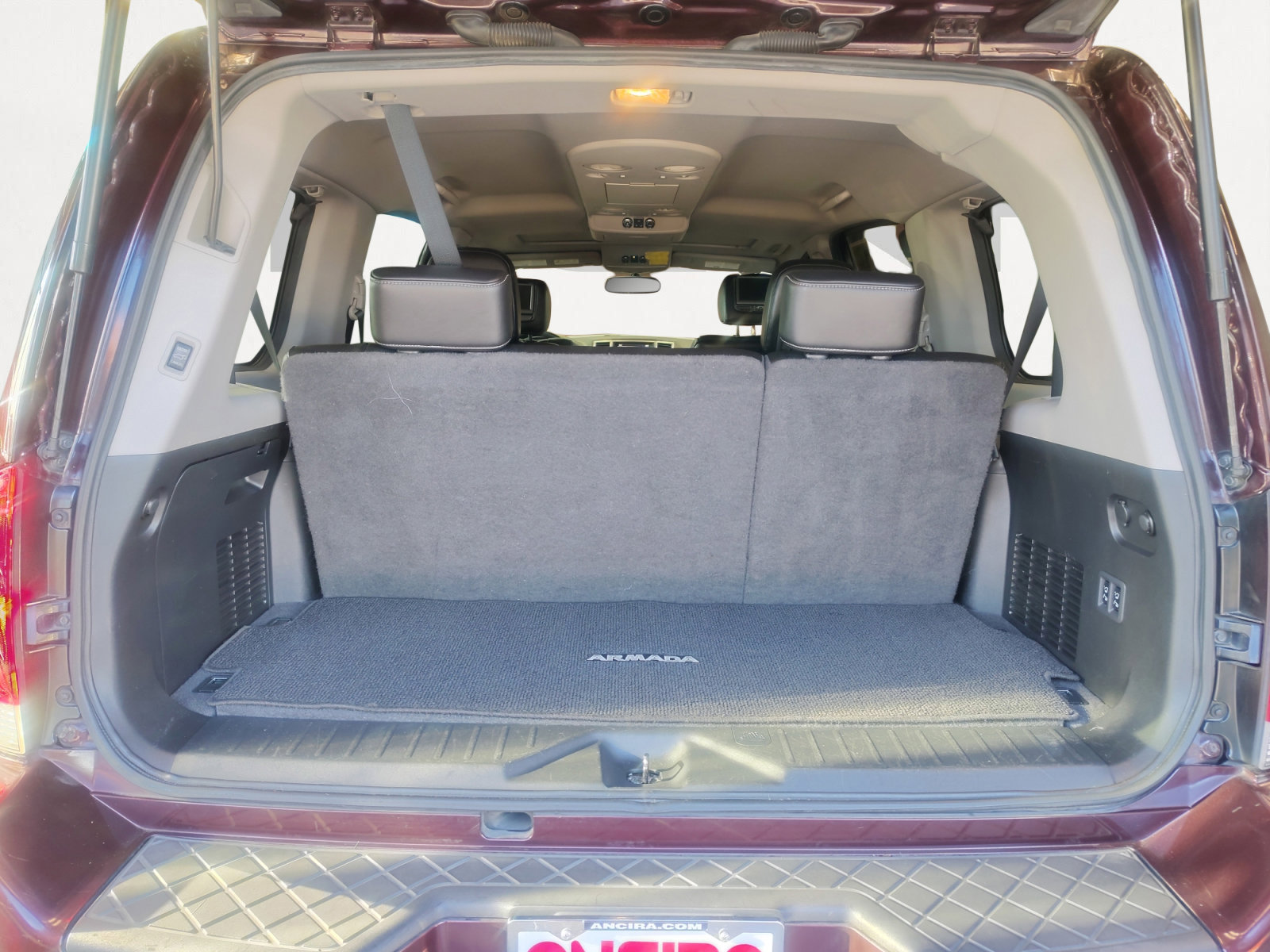 Used 2015 Nissan Armada Platinum w/ 2nd Row Captain Seat Package image 13