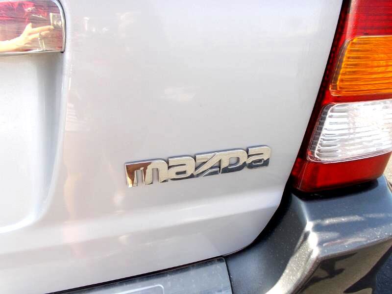Used 2003 MAZDA Tribute LX image 10