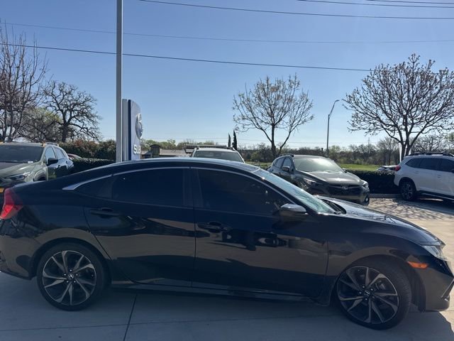 Used 2020 Honda Civic Sport image 2