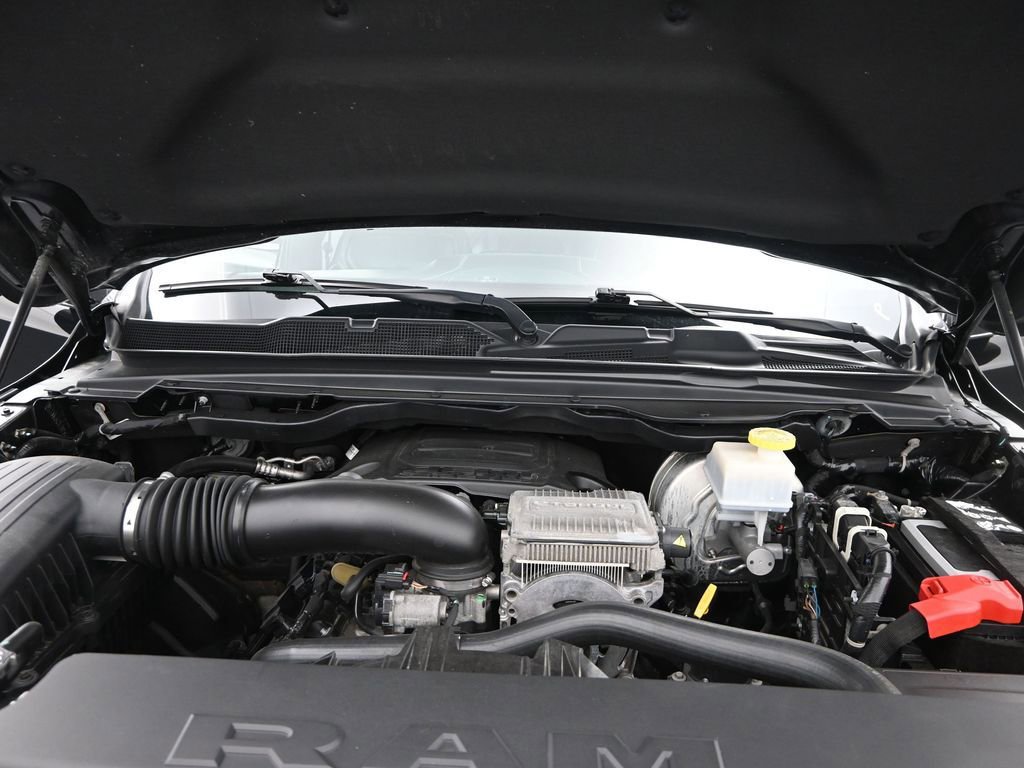 Used 2023 RAM 1500 Limited AWD/4WD image 12
