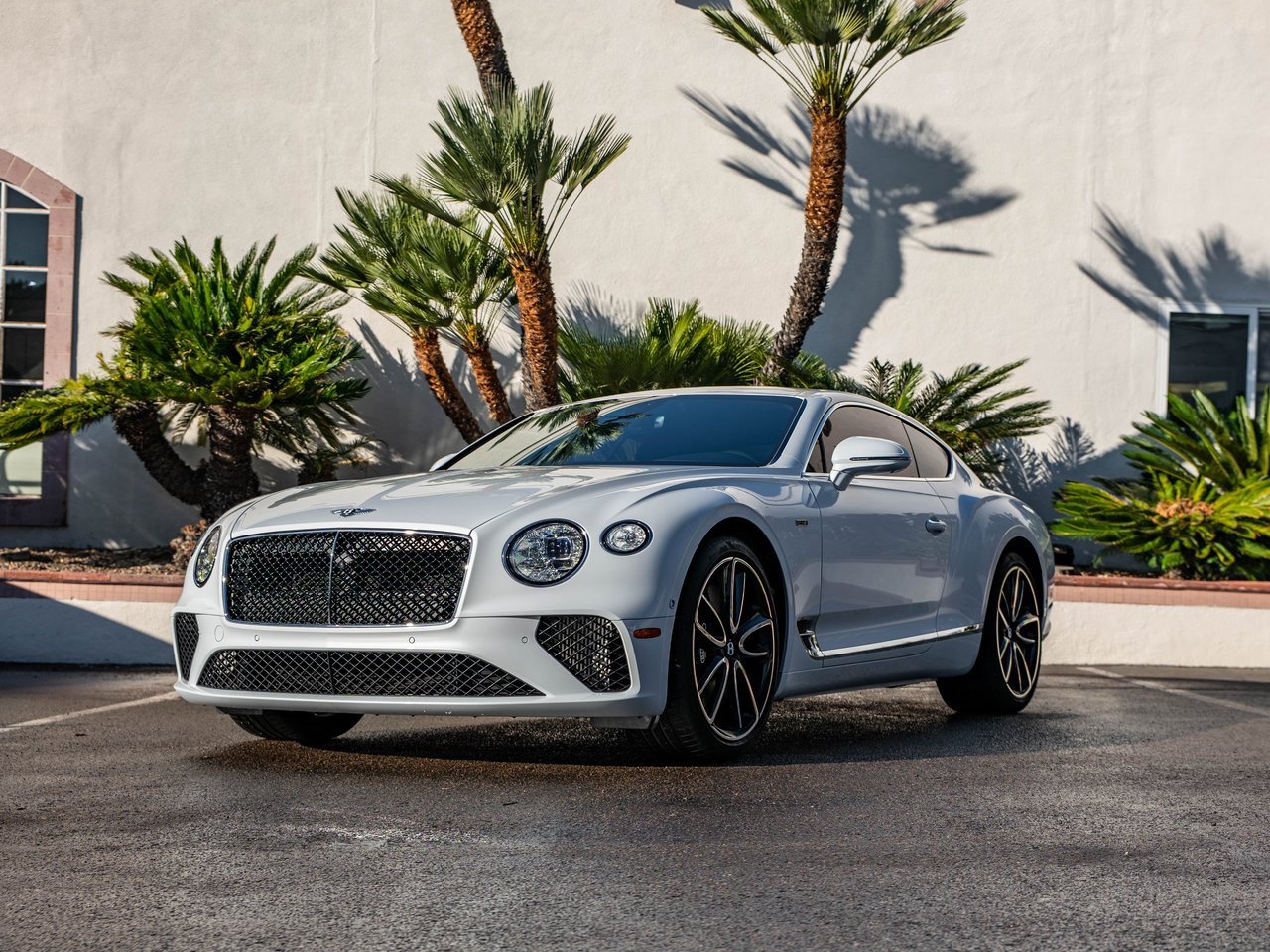 Used 2024 Bentley Continental GT image 8