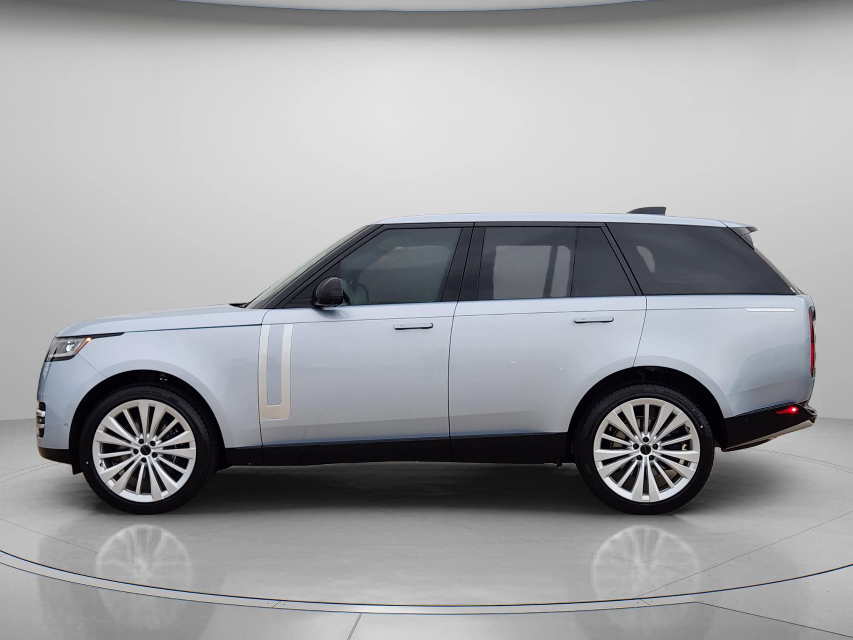 New 2026 Land Rover Range Rover Autobiography image 2