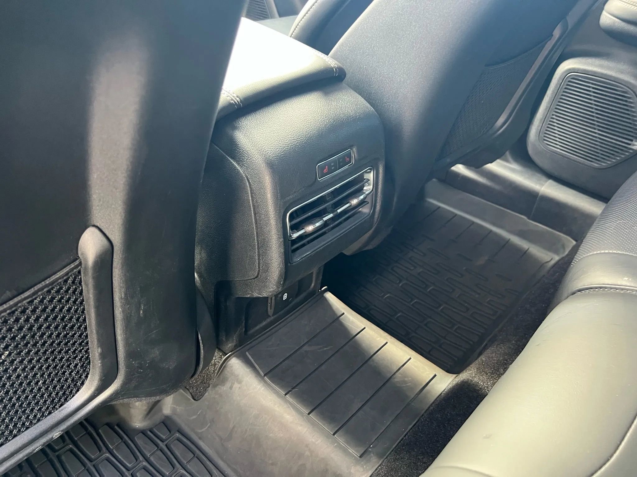 Used 2022 Lincoln Corsair AWD w/ Equipment Group 101A image 30