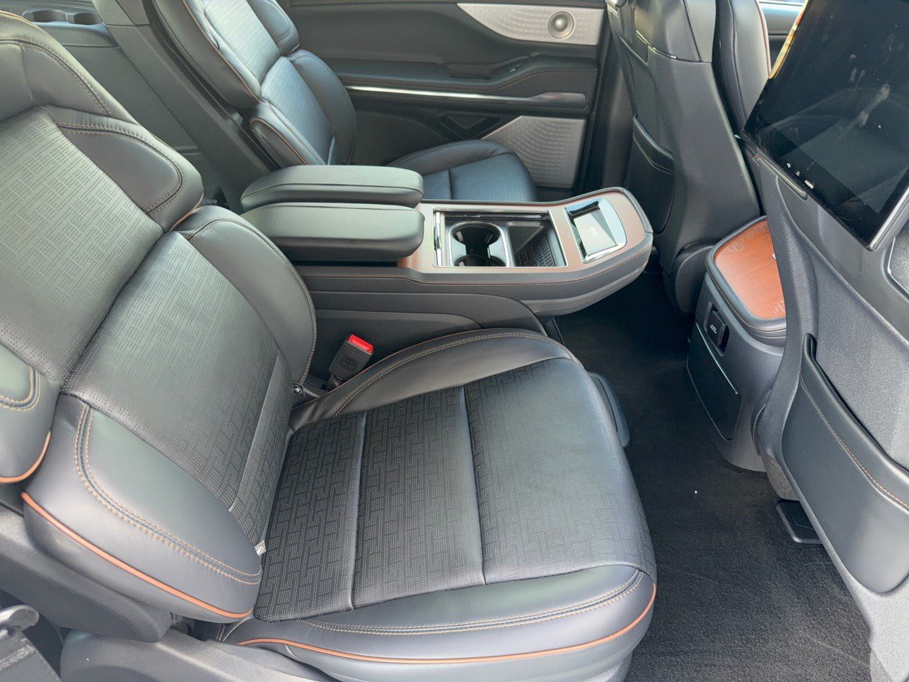 Used 2025 Lincoln Navigator Black Label AWD/4WD image 29