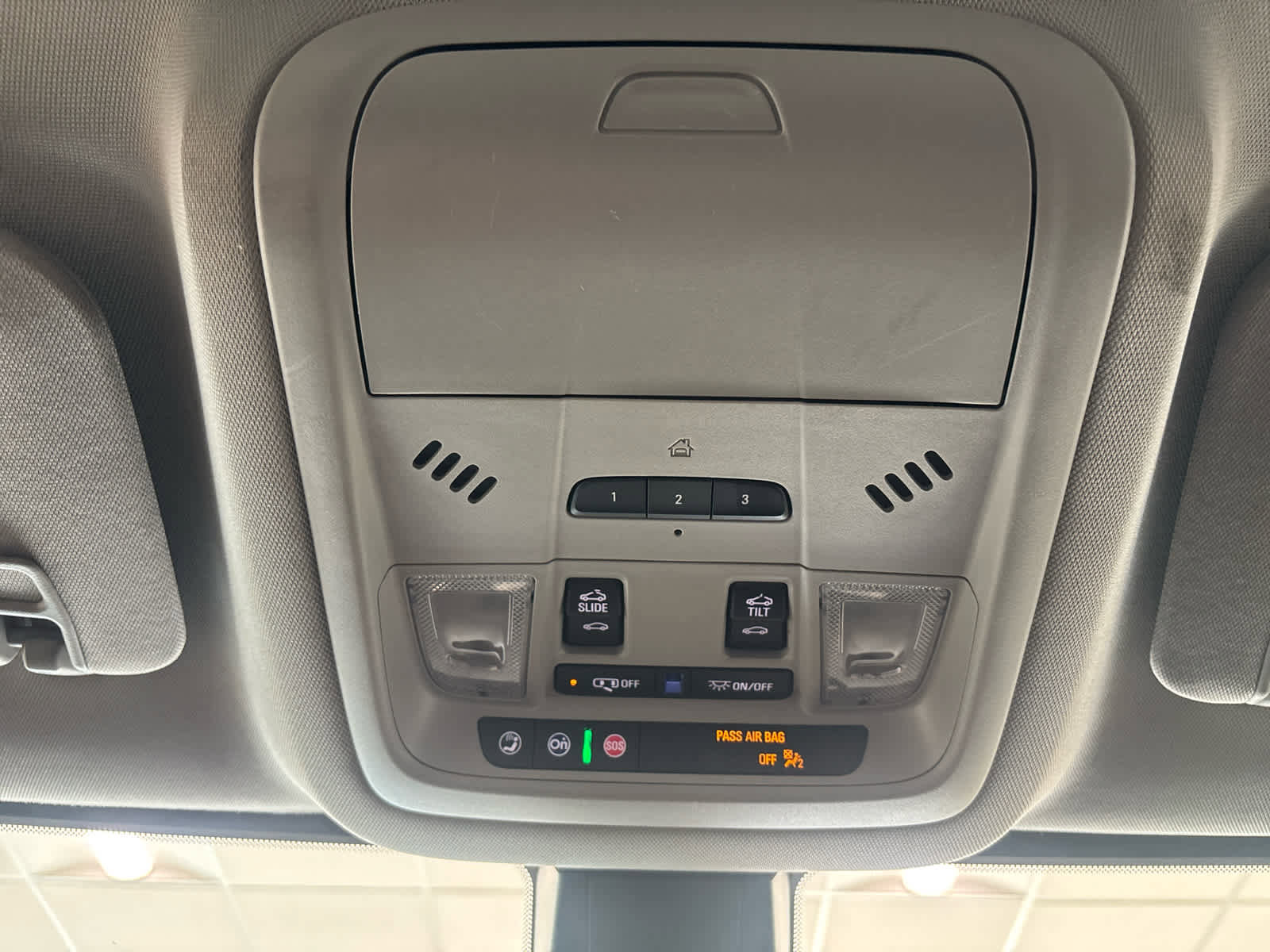 Used 2023 GMC Acadia SLE w/ Driver Convenience Package image 34