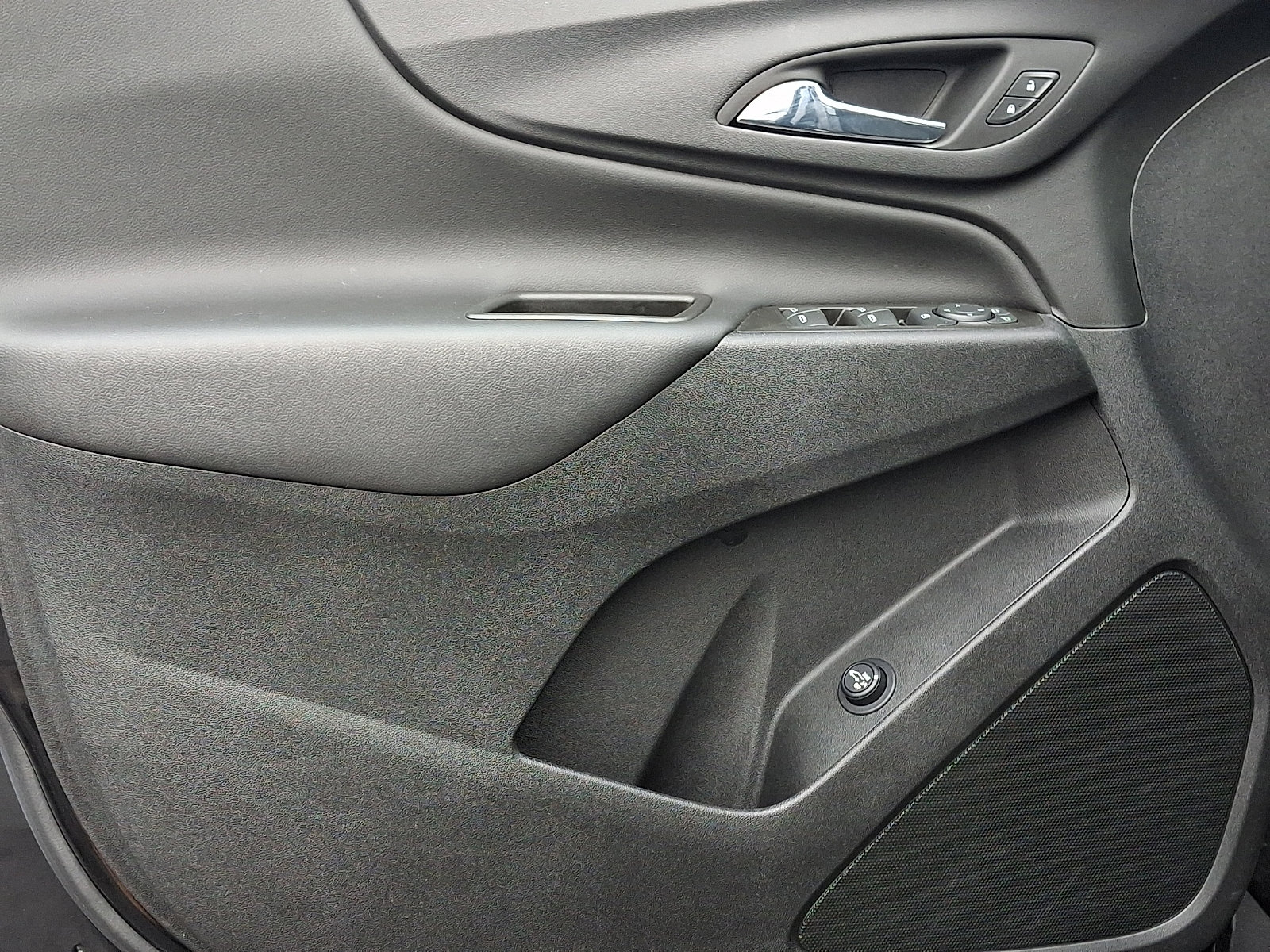 Used 2022 Chevrolet Equinox LT image 12