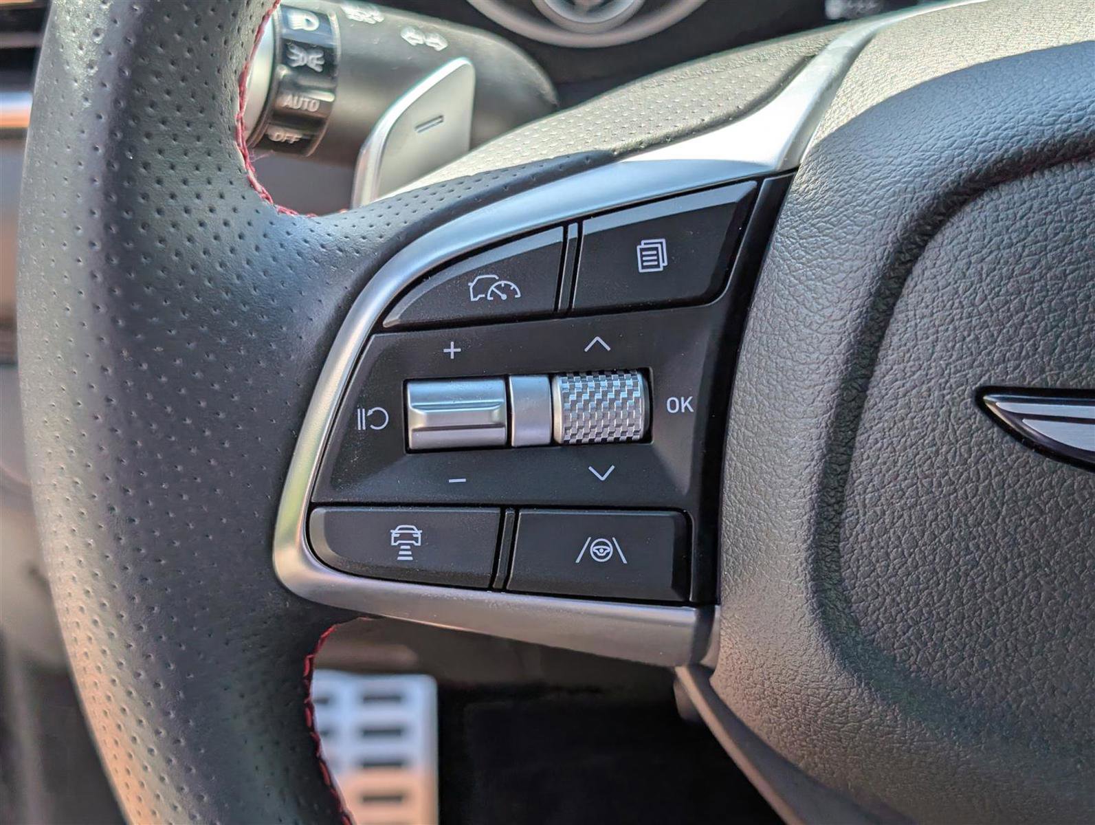 Used 2024 Genesis G70 3.3T Advanced image 23