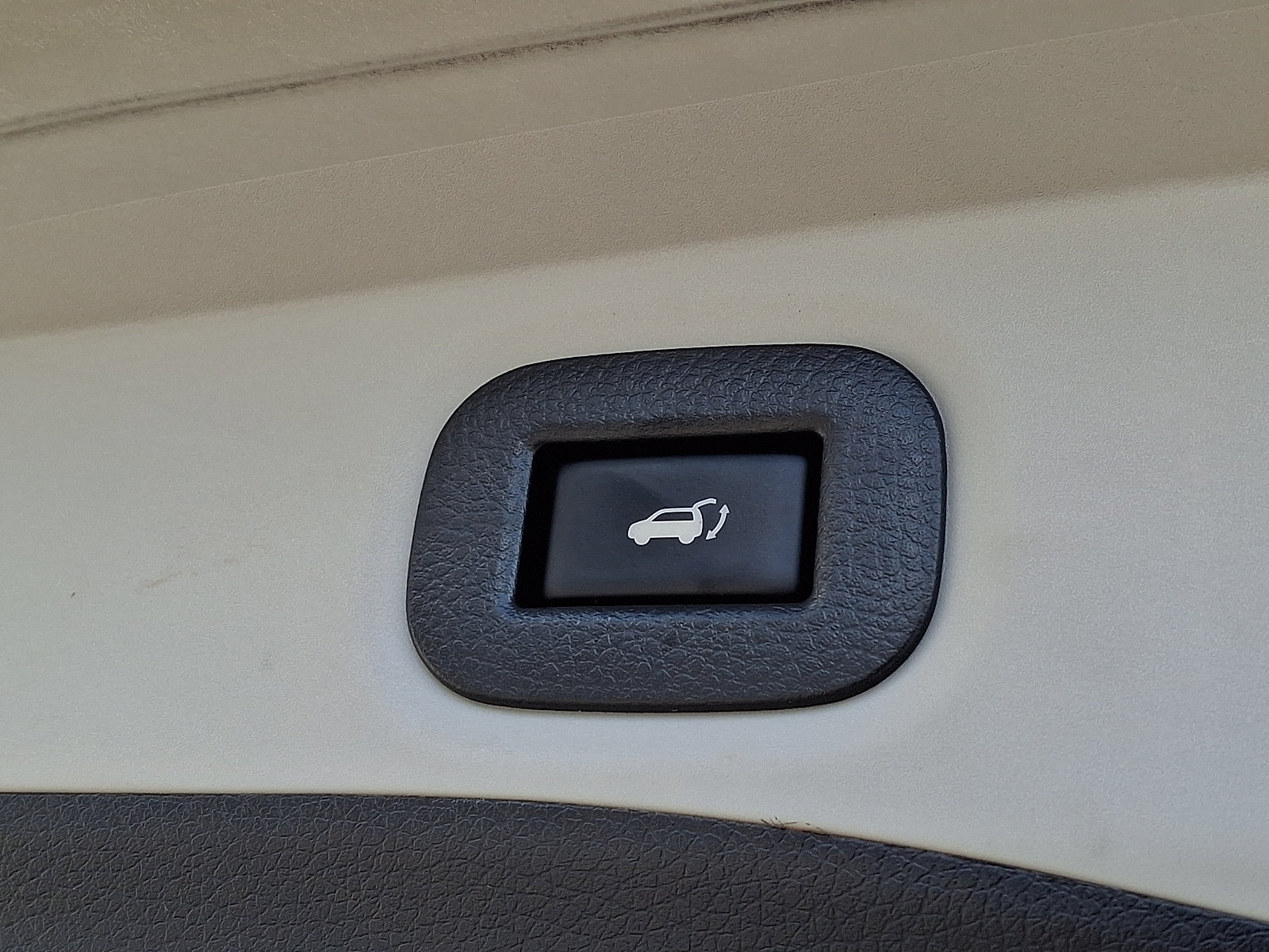 Used 2015 Nissan Rogue SL w/ SL Premium Package FWD image 32